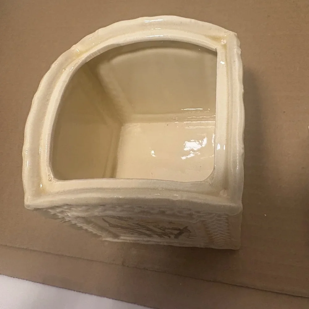 N/A decorative ceramic